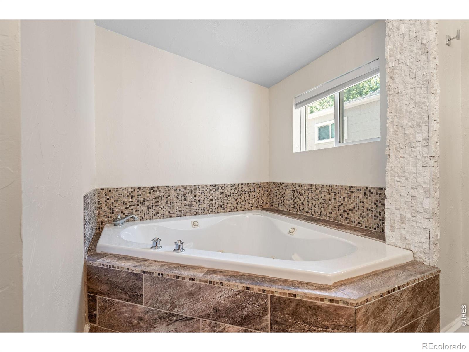 MLS Image #17 for 1265 s grape street,denver, Colorado