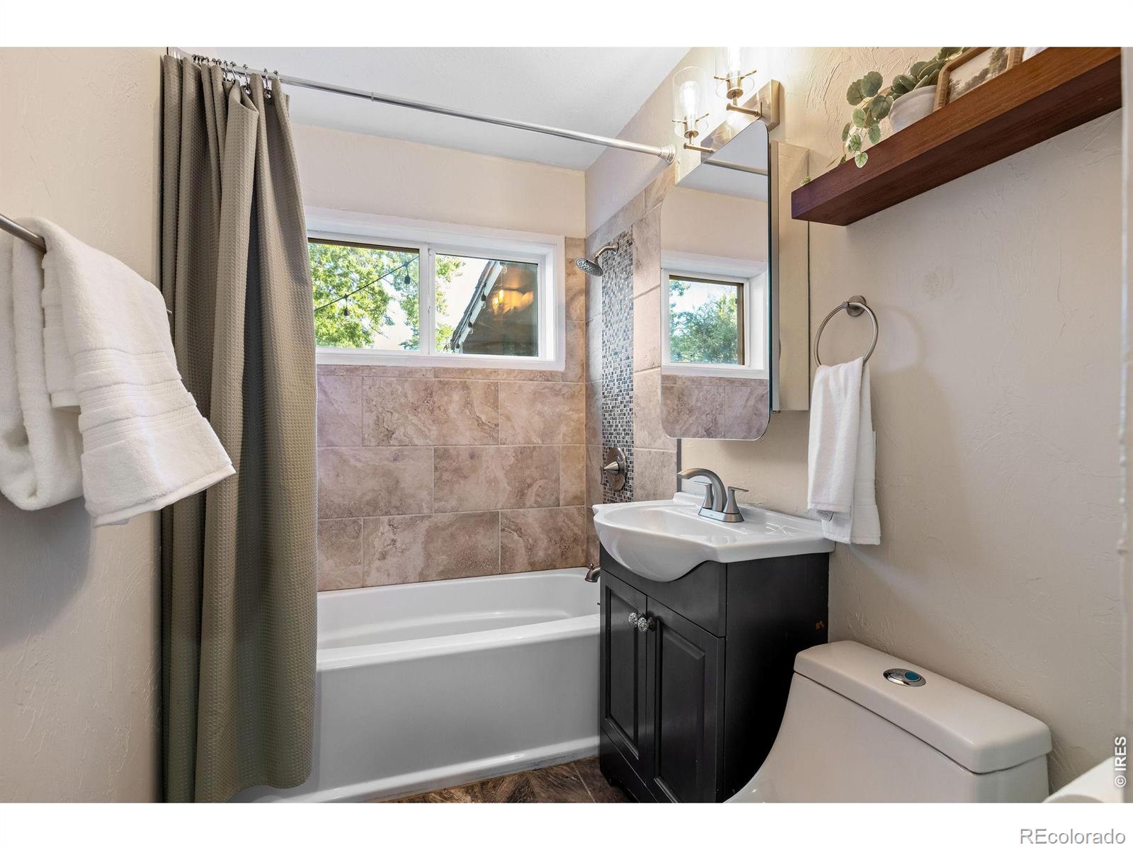 MLS Image #19 for 1265 s grape street,denver, Colorado