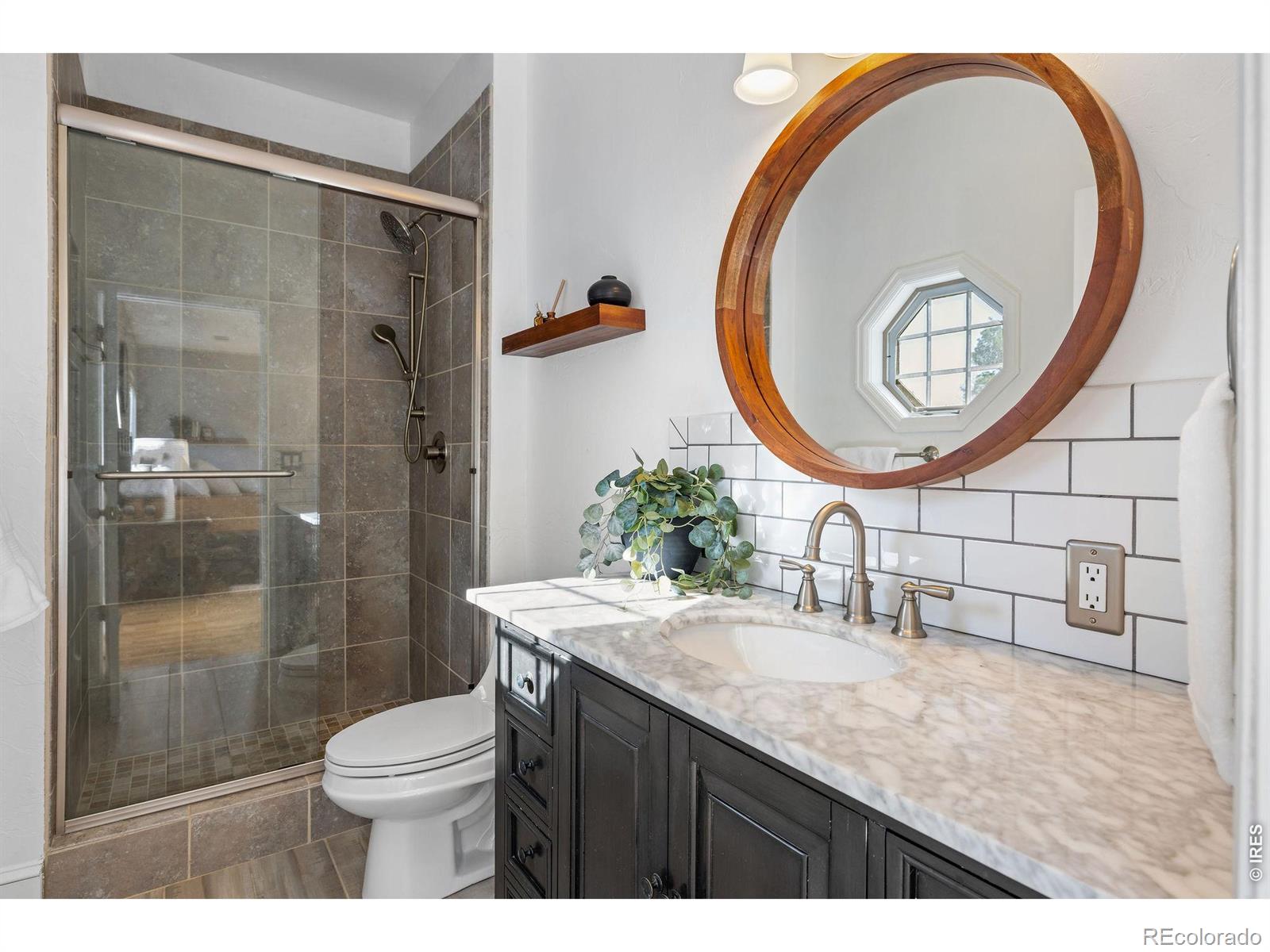 MLS Image #23 for 1265 s grape street,denver, Colorado
