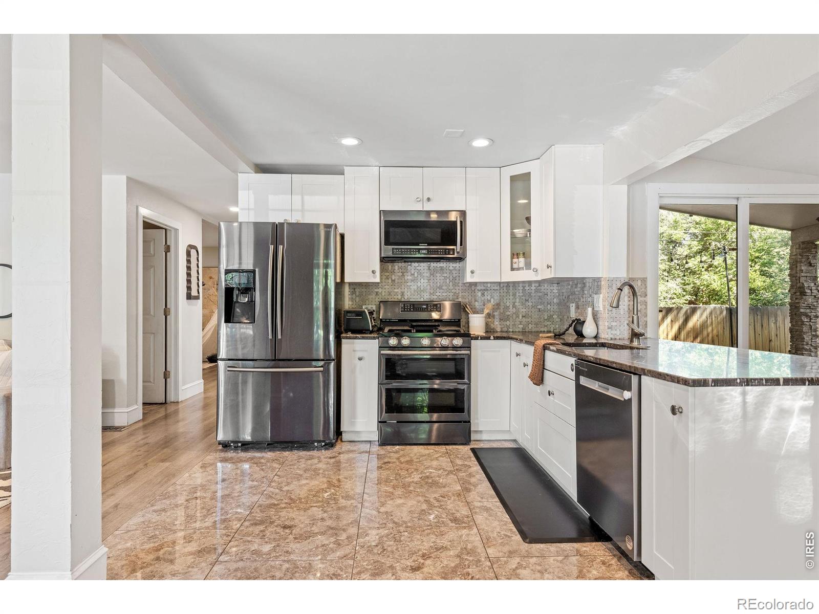 MLS Image #9 for 1265 s grape street,denver, Colorado