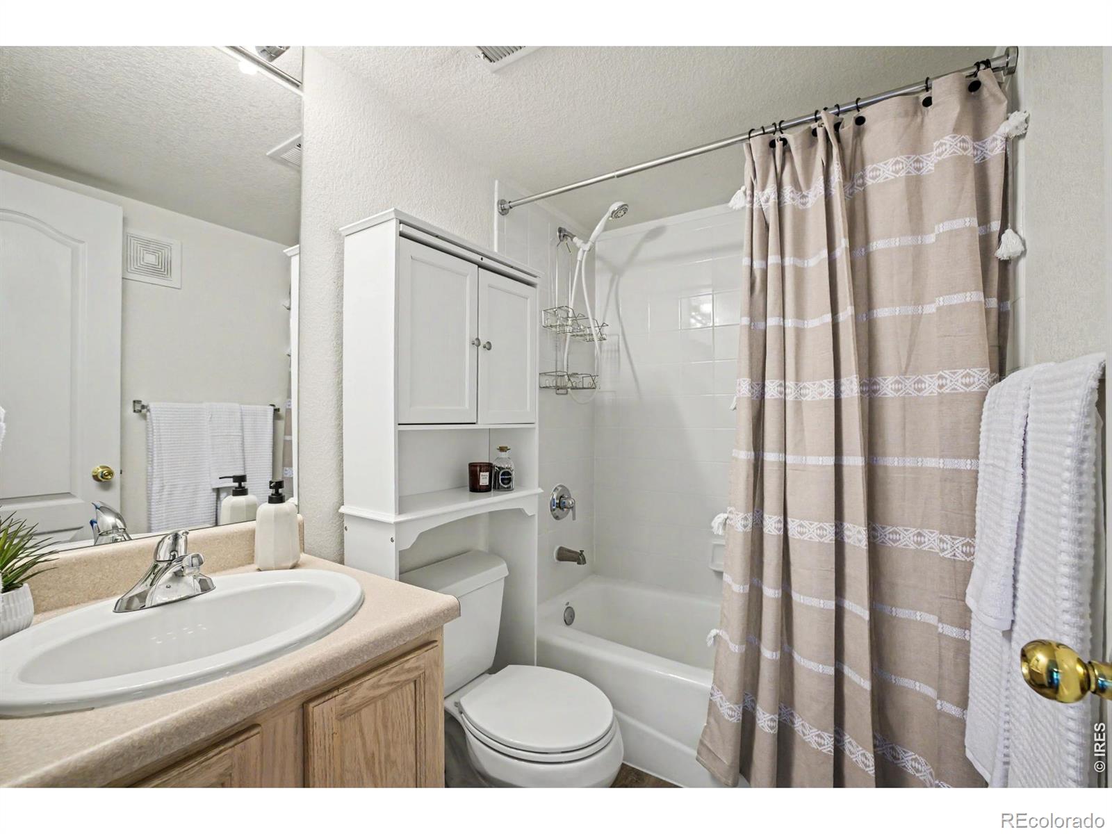 MLS Image #31 for 1629 s deframe street,lakewood, Colorado