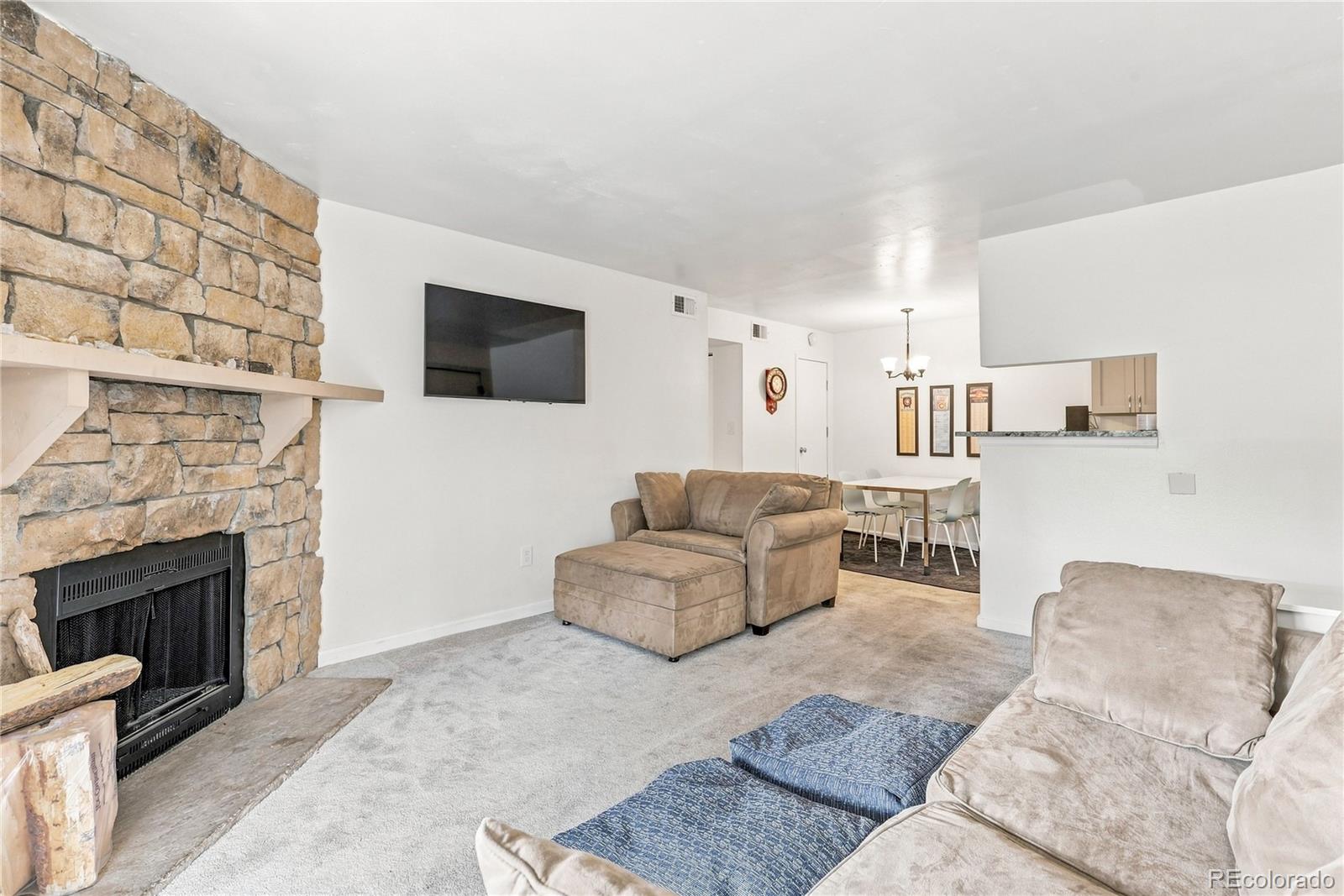 MLS Image #3 for 4400 s quebec street,denver, Colorado