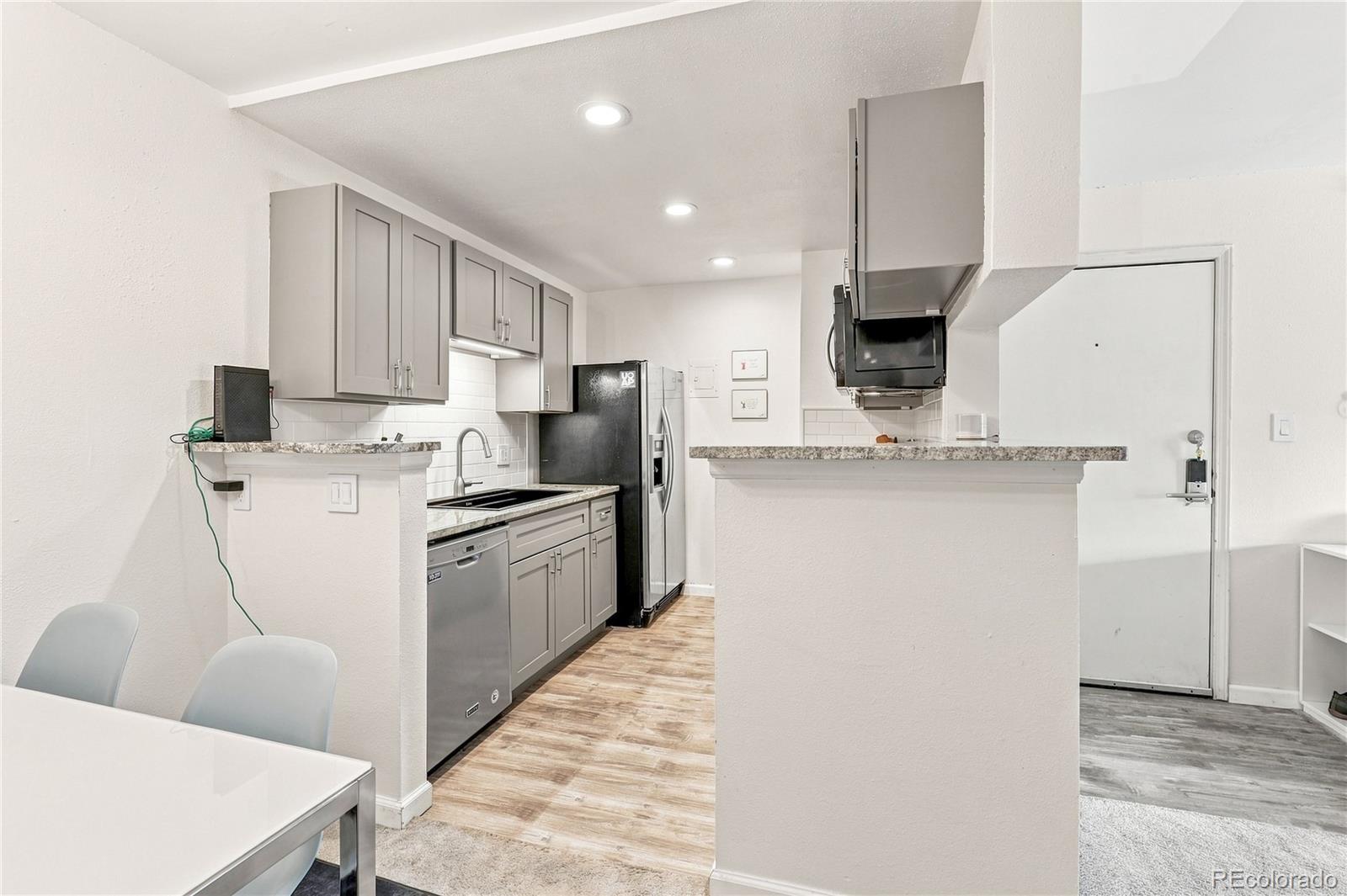 MLS Image #6 for 4400 s quebec street,denver, Colorado