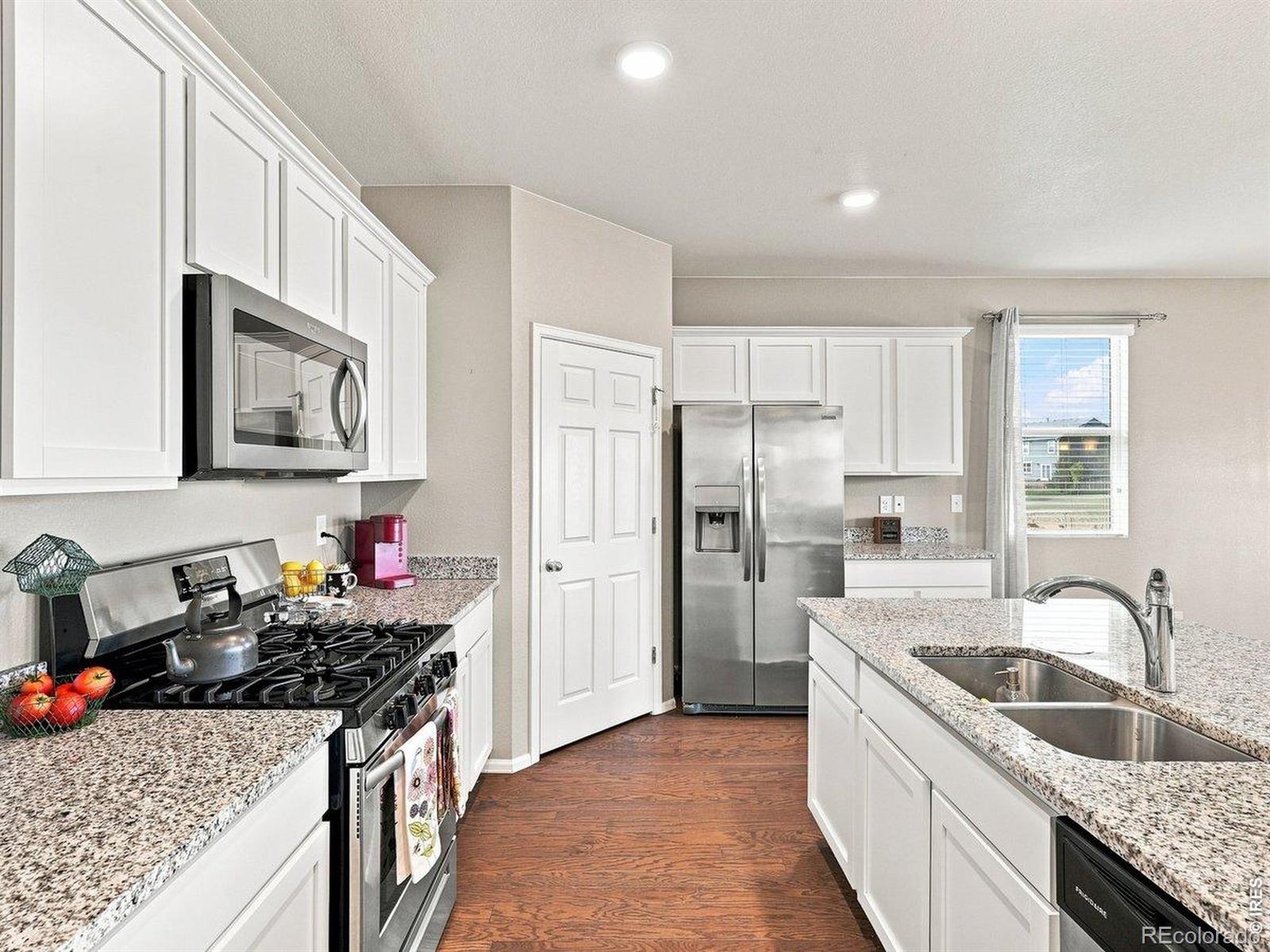 MLS Image #7 for 904  charlton drive,windsor, Colorado