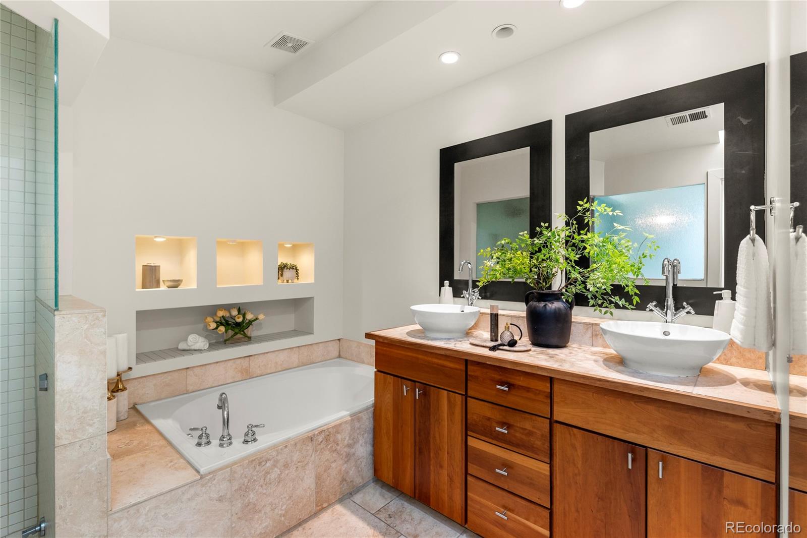 MLS Image #15 for 2470  winona court,denver, Colorado