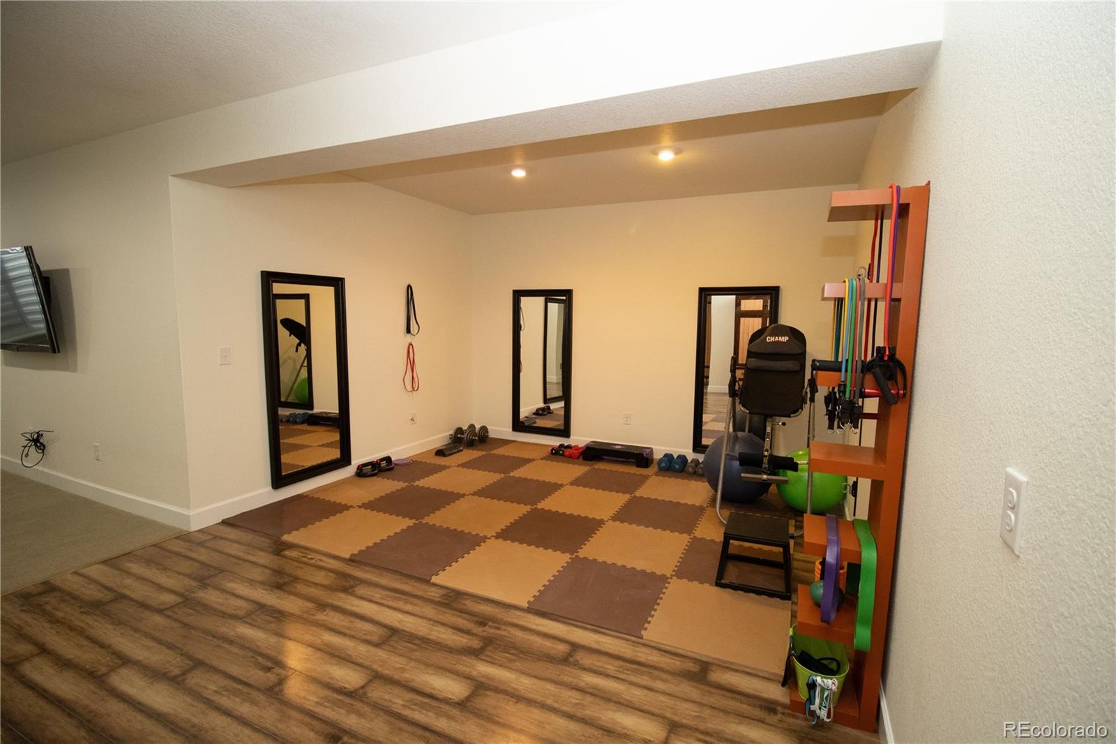 MLS Image #32 for 8044 e 50th drive,denver, Colorado