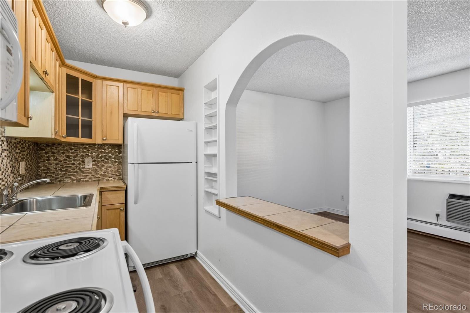 MLS Image #11 for 5875 e iliff avenue,denver, Colorado