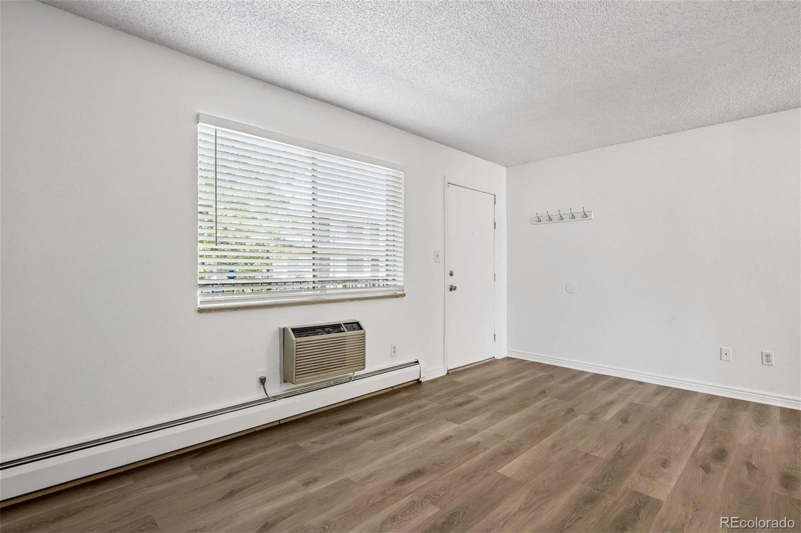 MLS Image #5 for 5875 e iliff avenue,denver, Colorado