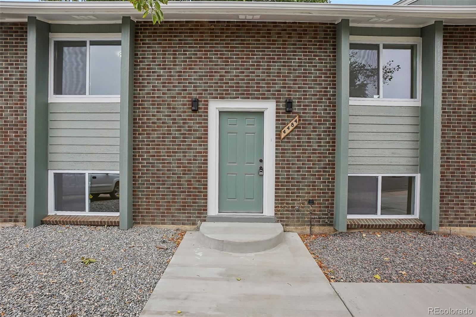 MLS Image #2 for 4484 s eagle circle,aurora, Colorado