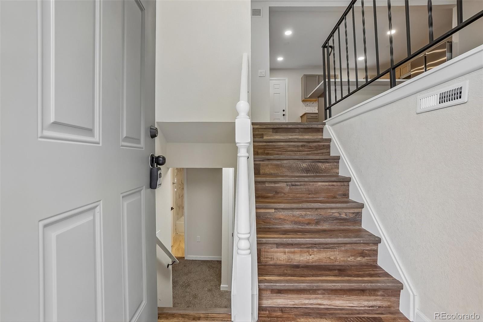 MLS Image #3 for 4484 s eagle circle,aurora, Colorado