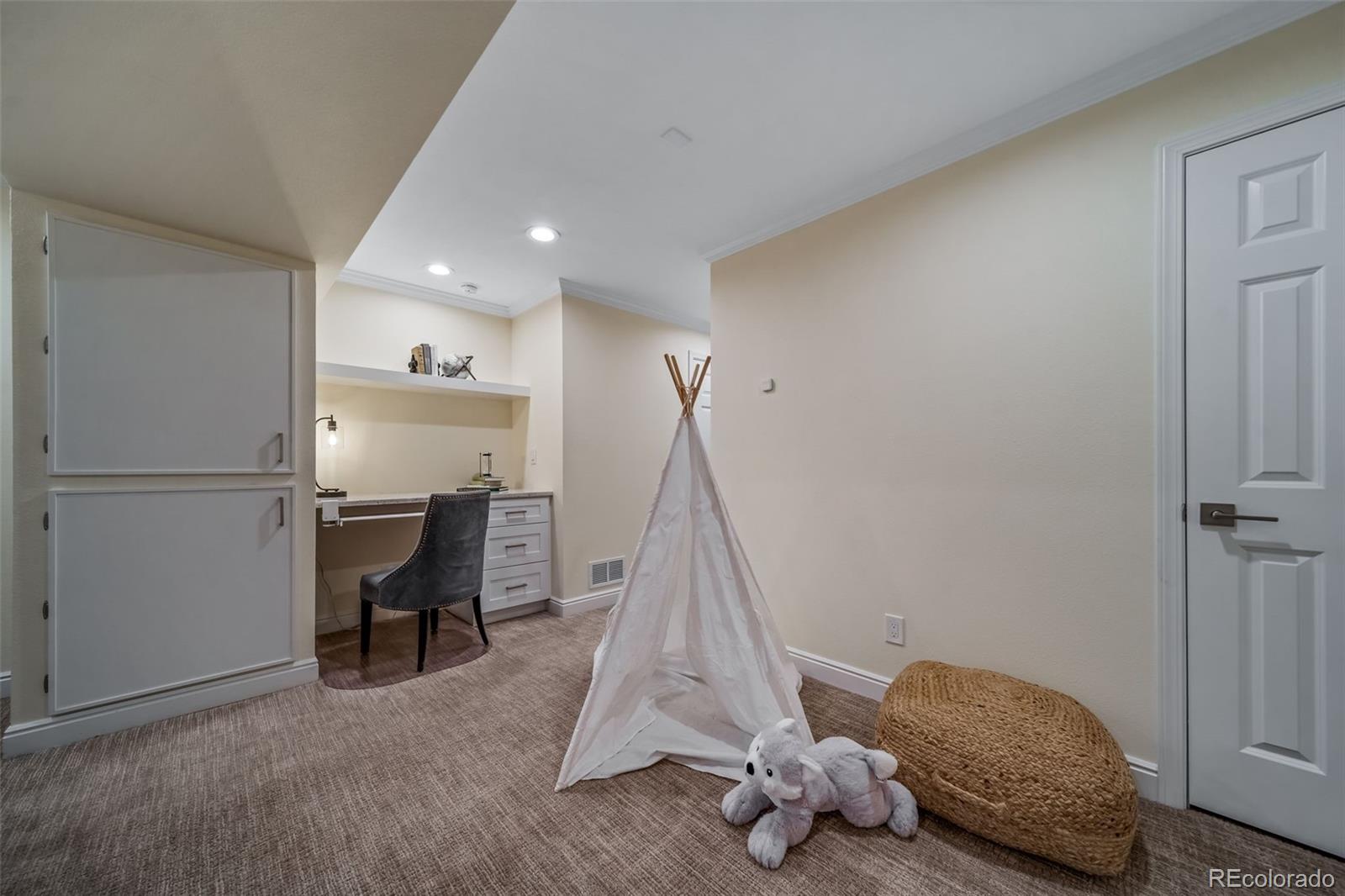 MLS Image #38 for 124  jackson street ,denver, Colorado