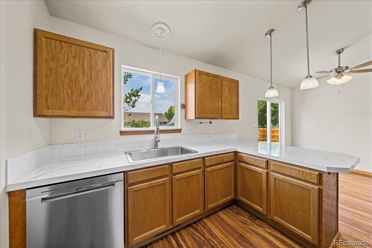 MLS Image #11 for 2107  tristi court,johnstown, Colorado