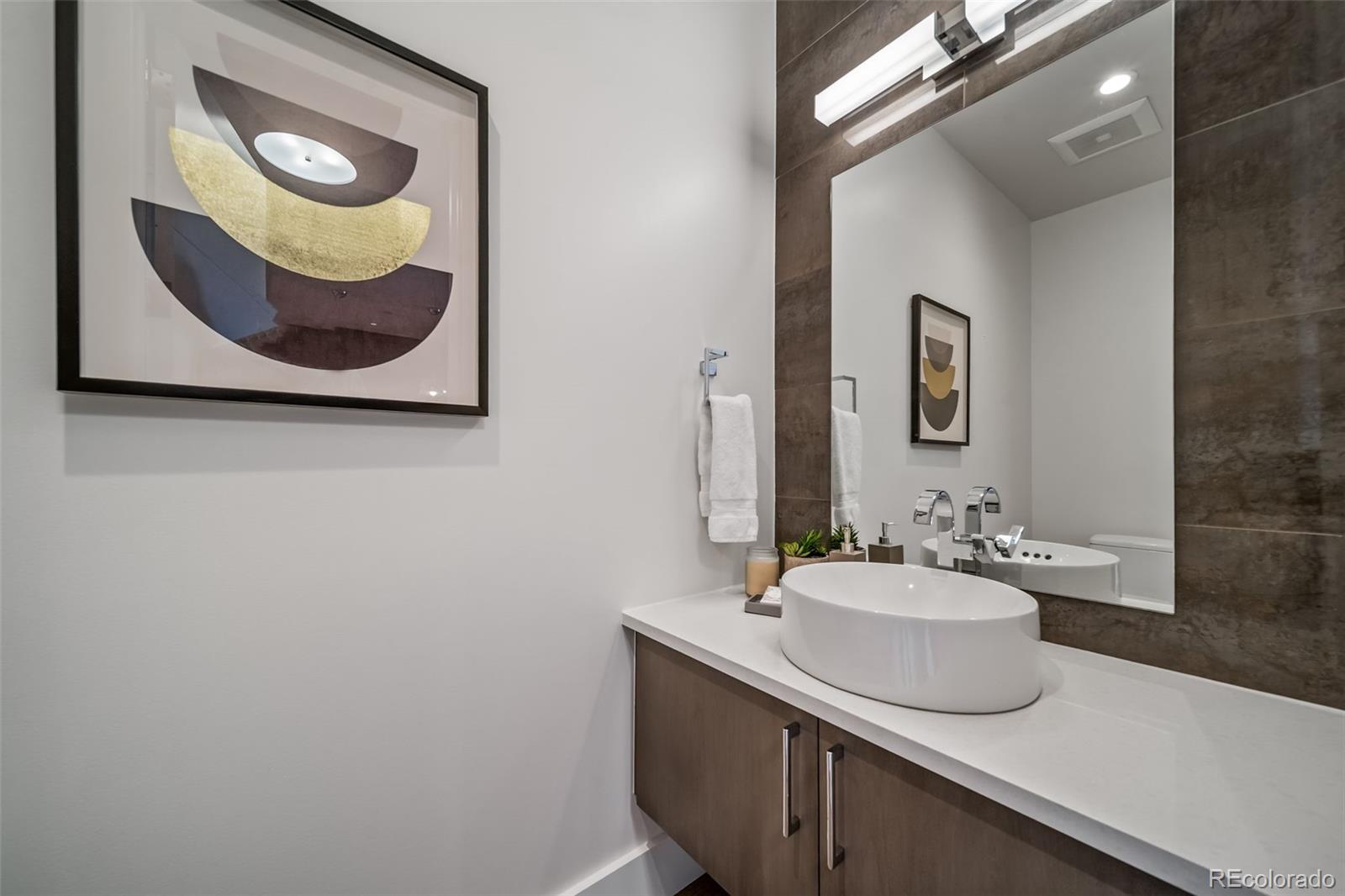 MLS Image #29 for 155 n steele street 812,denver, Colorado