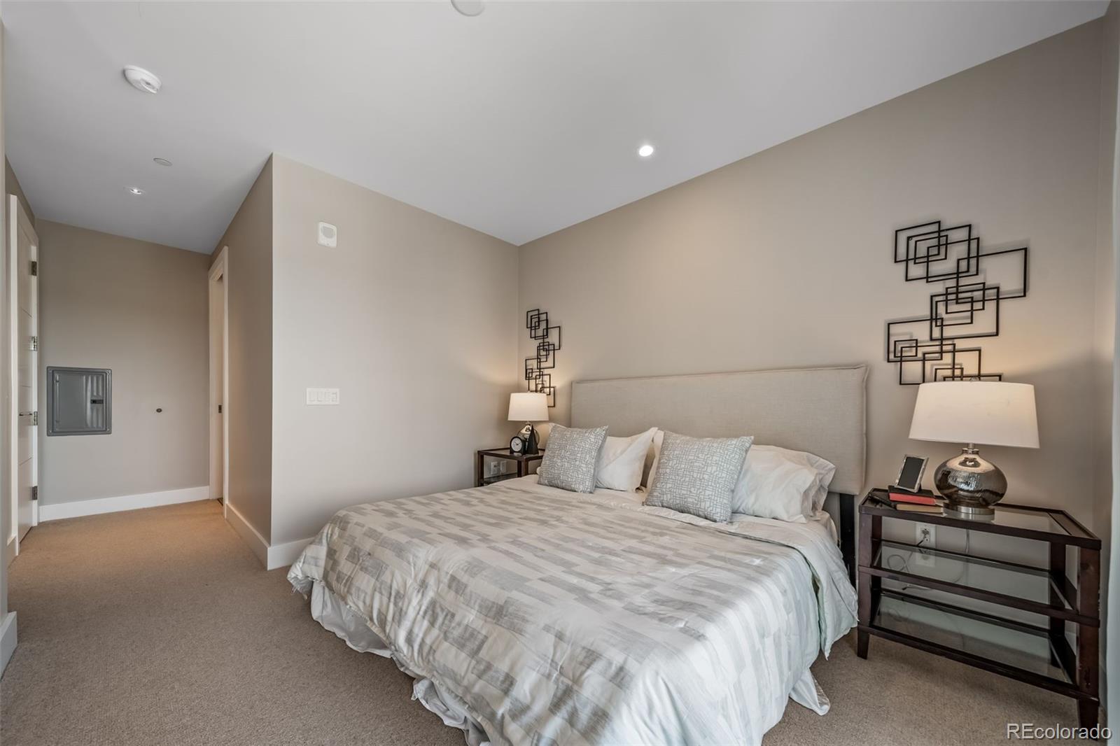 MLS Image #32 for 155 n steele street 812,denver, Colorado