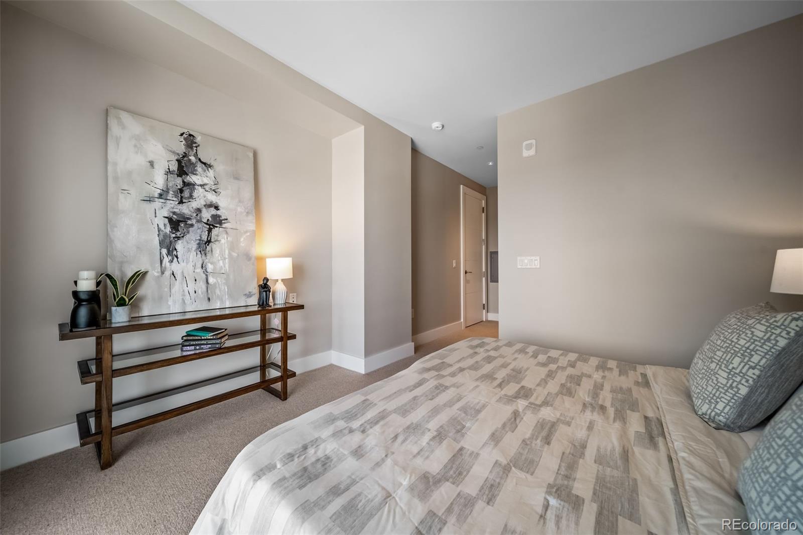 MLS Image #33 for 155 n steele street 812,denver, Colorado