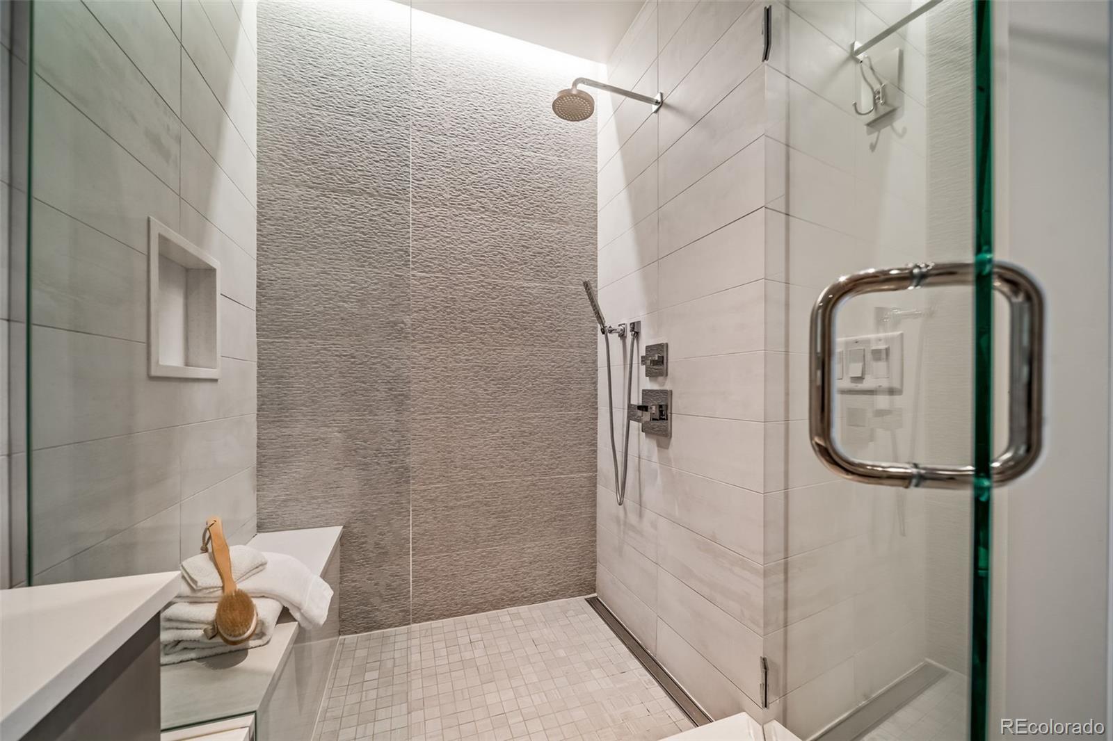 MLS Image #37 for 155 n steele street 812,denver, Colorado
