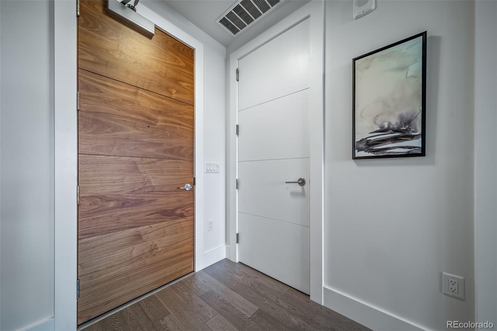 MLS Image #7 for 155 n steele street 812,denver, Colorado