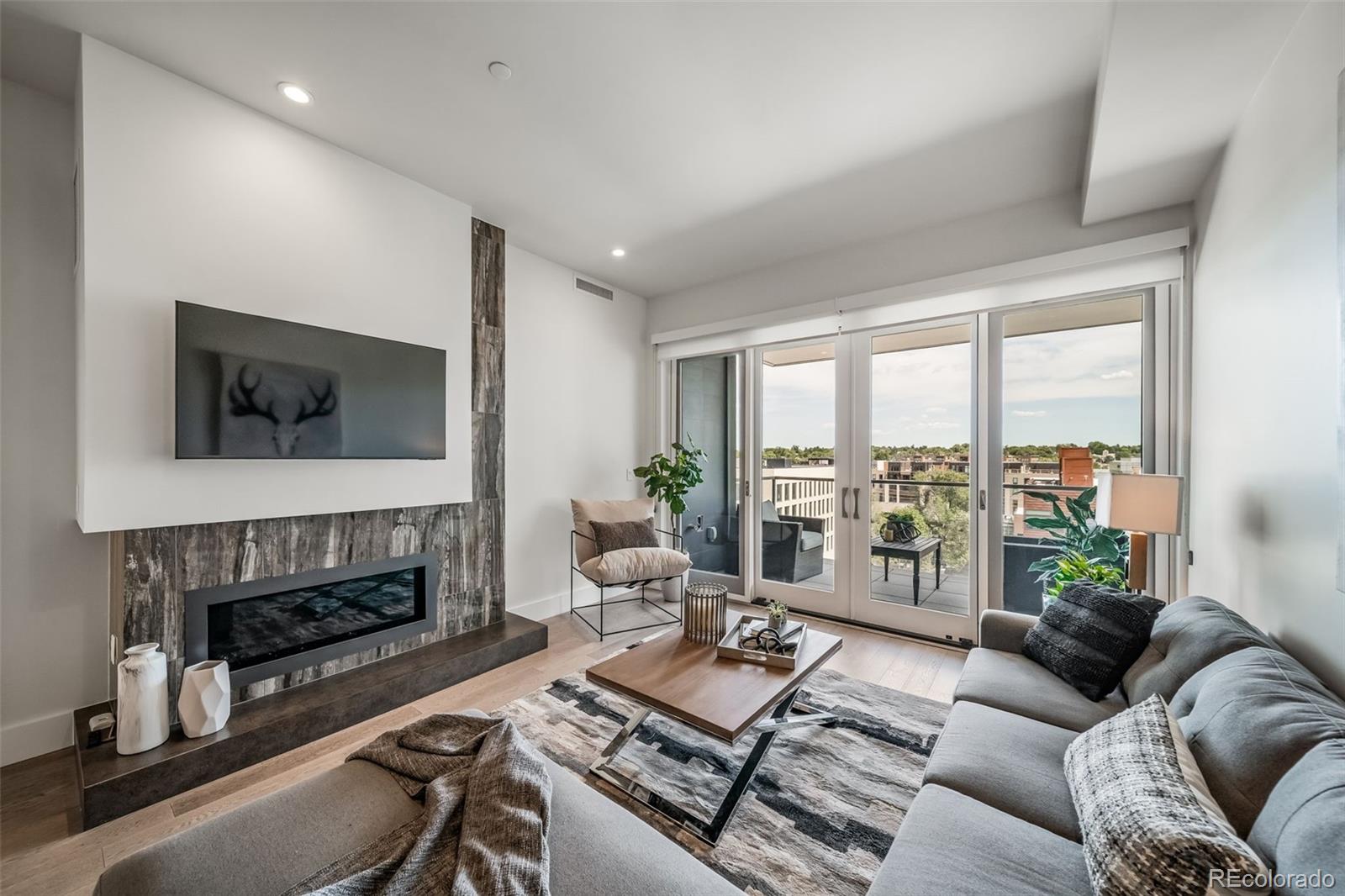 MLS Image #9 for 155 n steele street 812,denver, Colorado