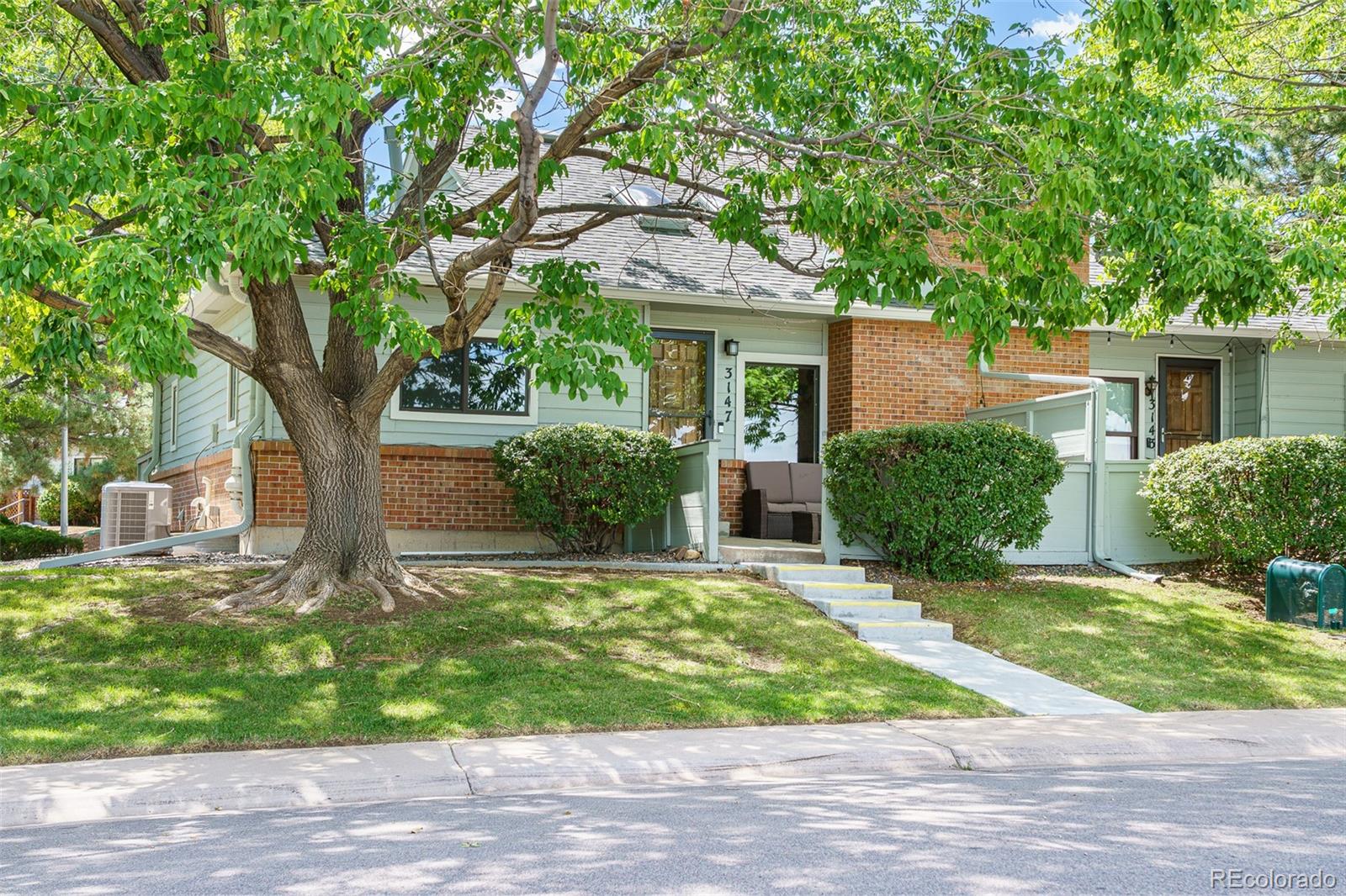 MLS Image #0 for 3147 e long circle,littleton, Colorado
