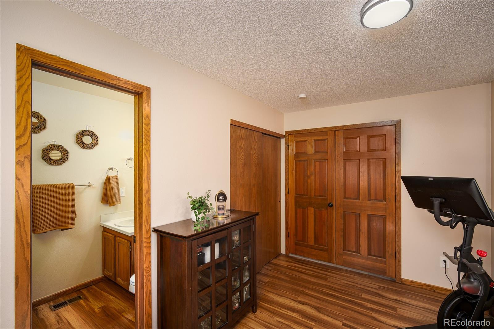 MLS Image #22 for 3147 e long circle,littleton, Colorado