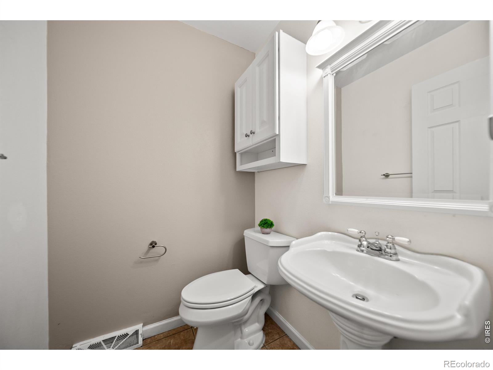 MLS Image #4 for 1403 s 11th avenue,sterling, Colorado