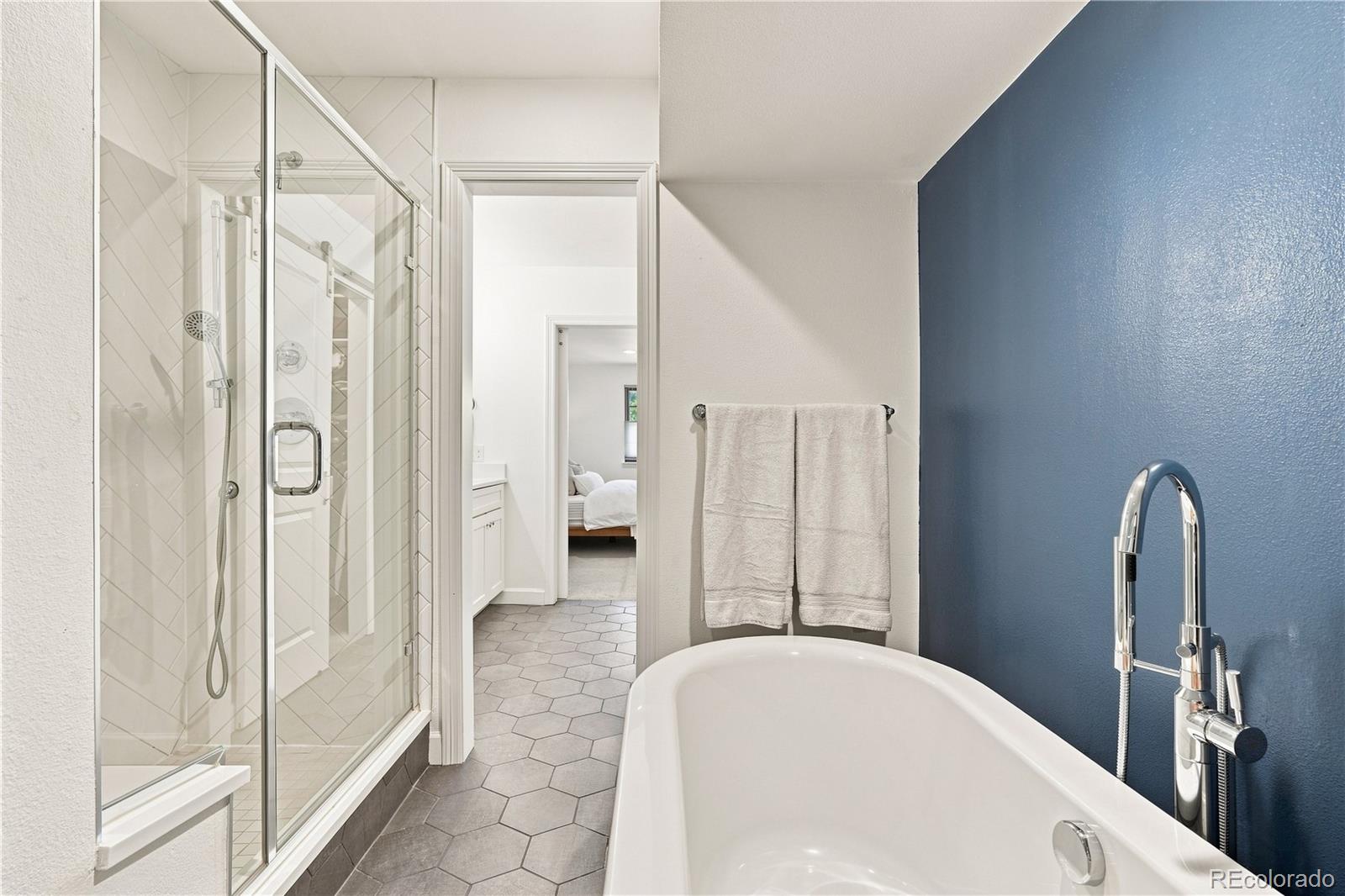 MLS Image #20 for 4075 s poplar way,denver, Colorado