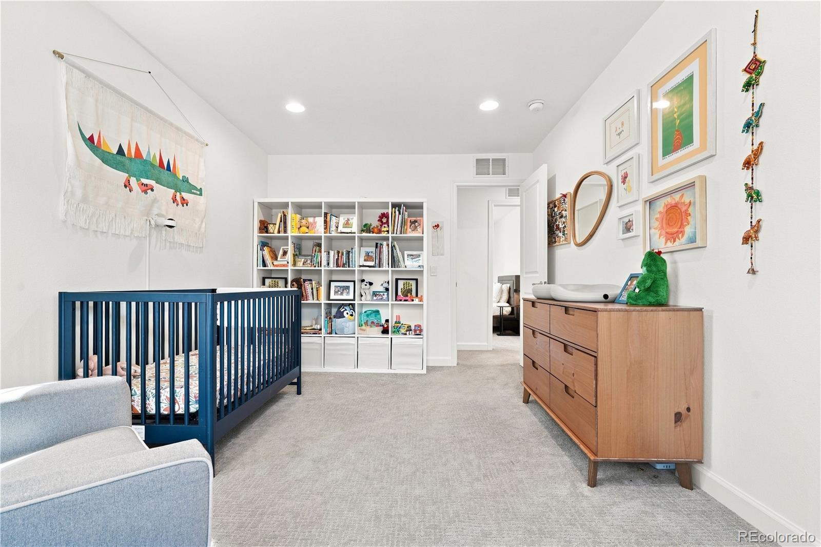 MLS Image #22 for 4075 s poplar way,denver, Colorado