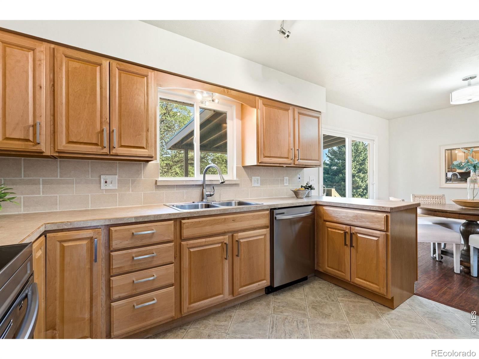 MLS Image #9 for 1315  redwood drive,loveland, Colorado