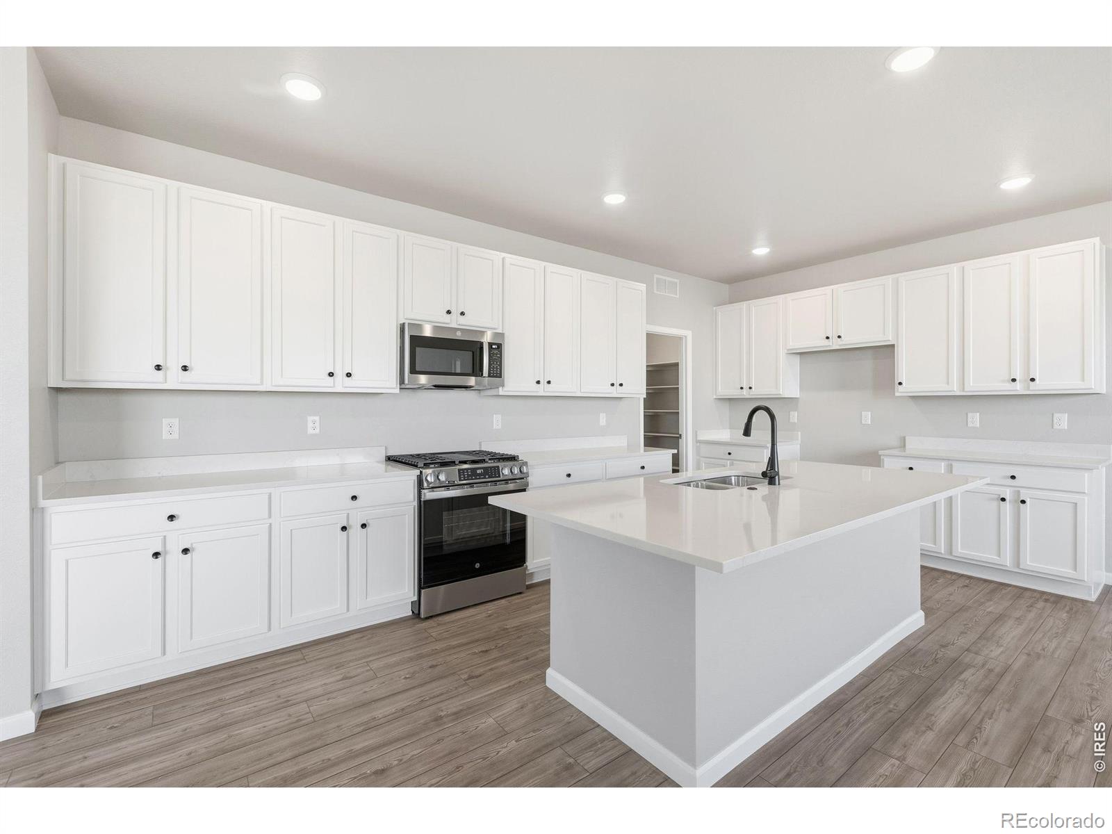 MLS Image #2 for 6785  utica circle,firestone, Colorado