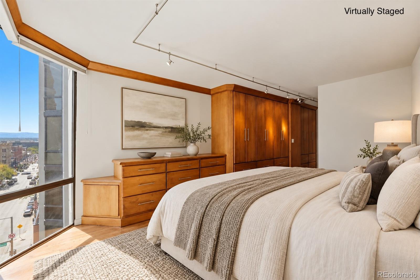 MLS Image #14 for 1625  larimer street,denver, Colorado