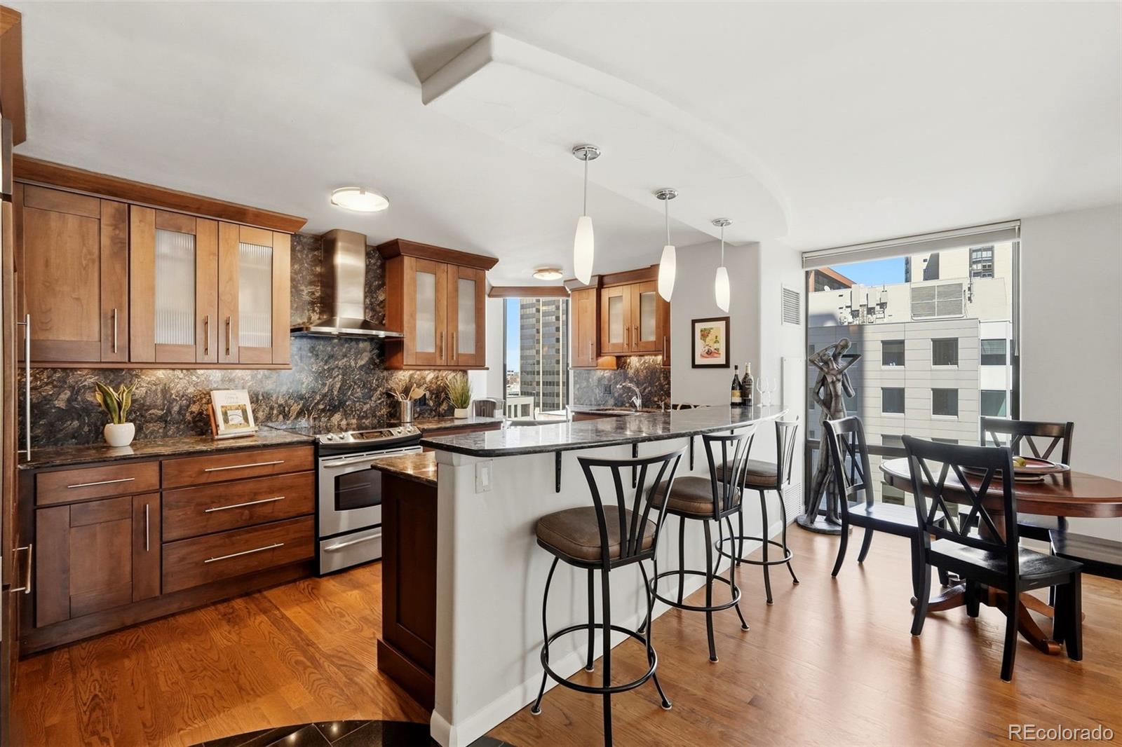 MLS Image #3 for 1625  larimer street,denver, Colorado