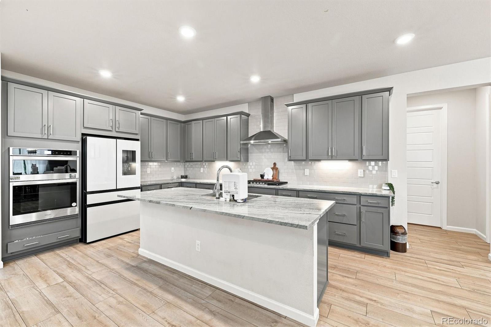 MLS Image #9 for 3433 n gold bug court,aurora, Colorado