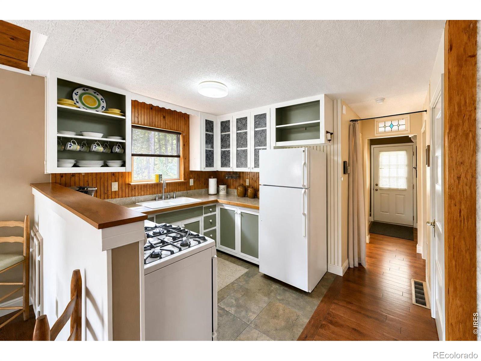 MLS Image #4 for 745  hickory drive,lyons, Colorado