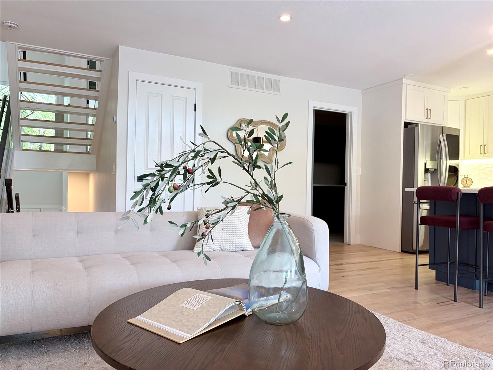 MLS Image #22 for 10020 e maplewood avenue,englewood, Colorado