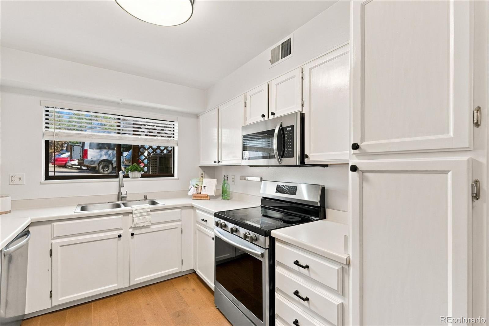 MLS Image #8 for 326  wright street,denver, Colorado