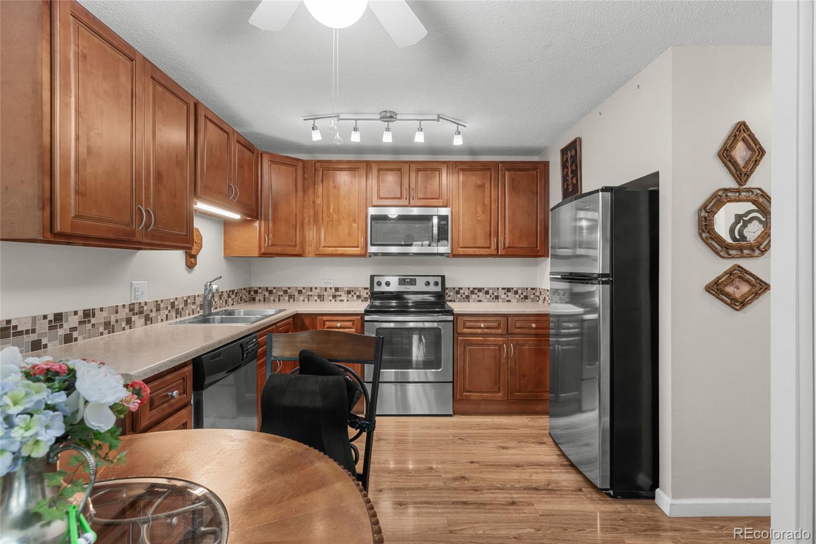 MLS Image #4 for 595 s alton way,denver, Colorado