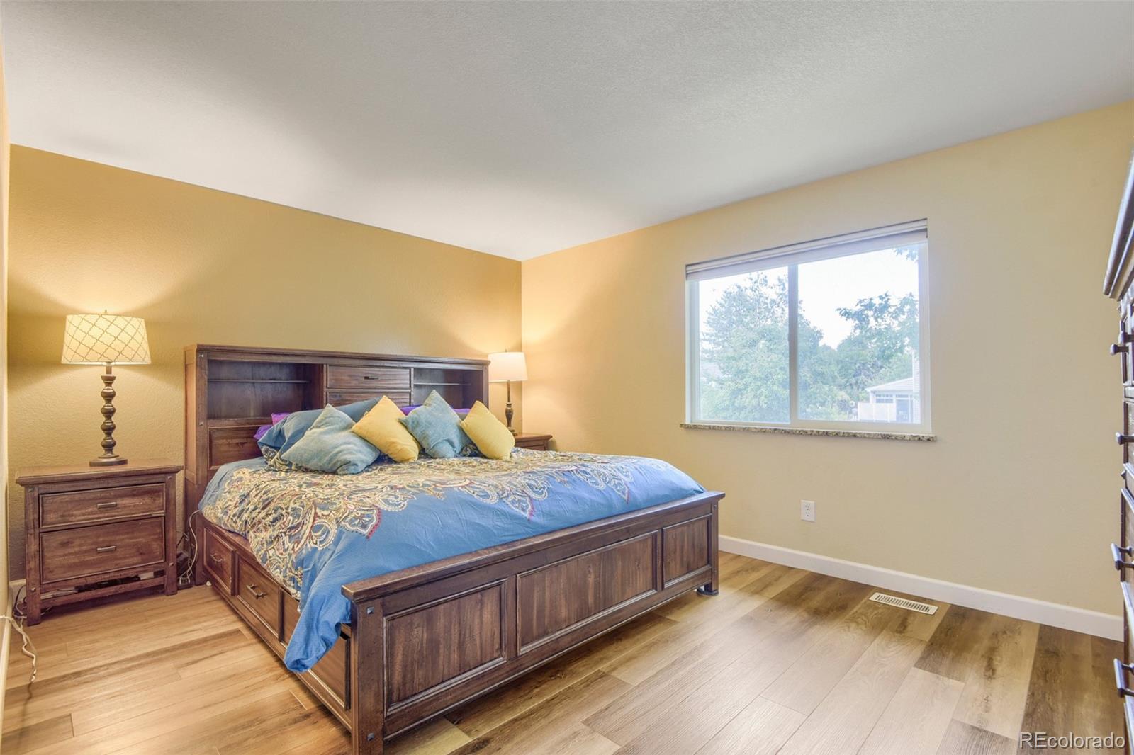 MLS Image #11 for 1547 s uvalda street,aurora, Colorado