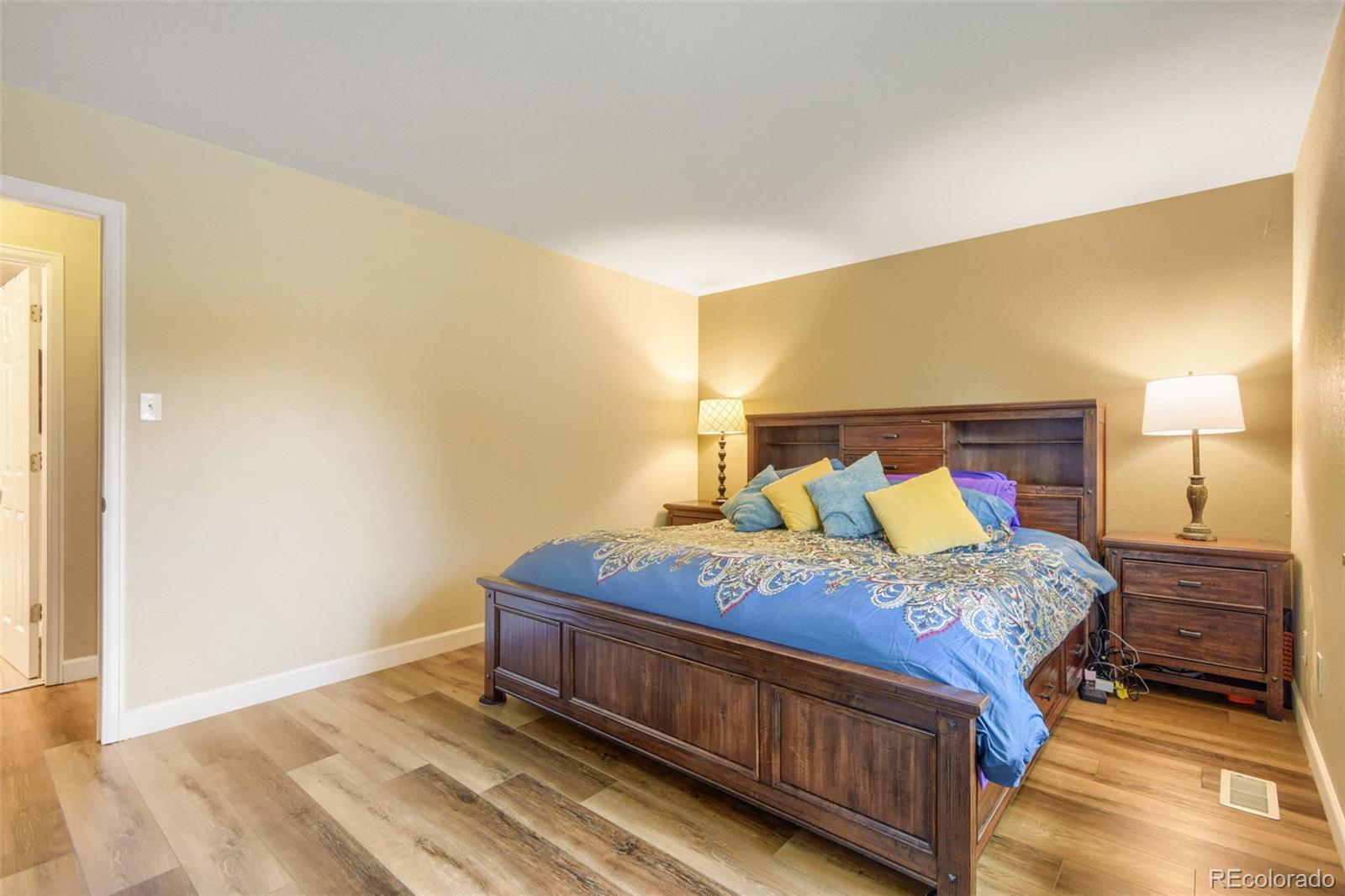 MLS Image #12 for 1547 s uvalda street,aurora, Colorado