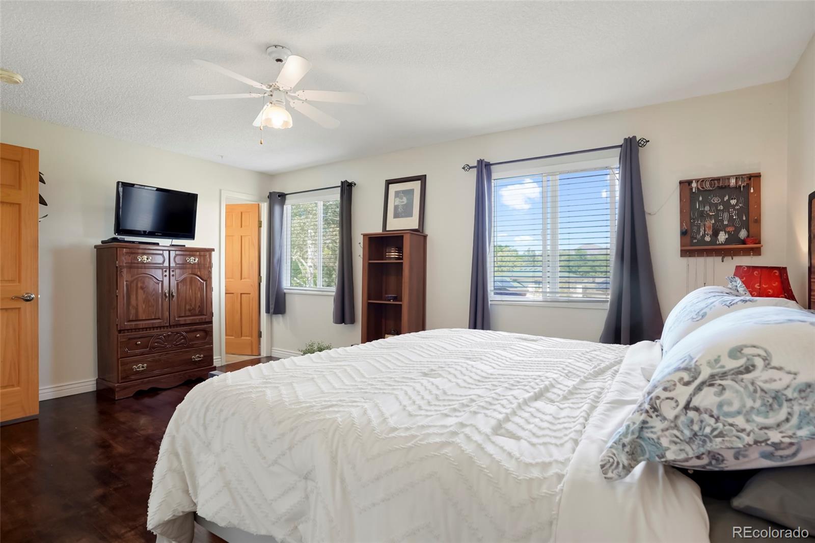 MLS Image #16 for 4972 s taft street,morrison, Colorado