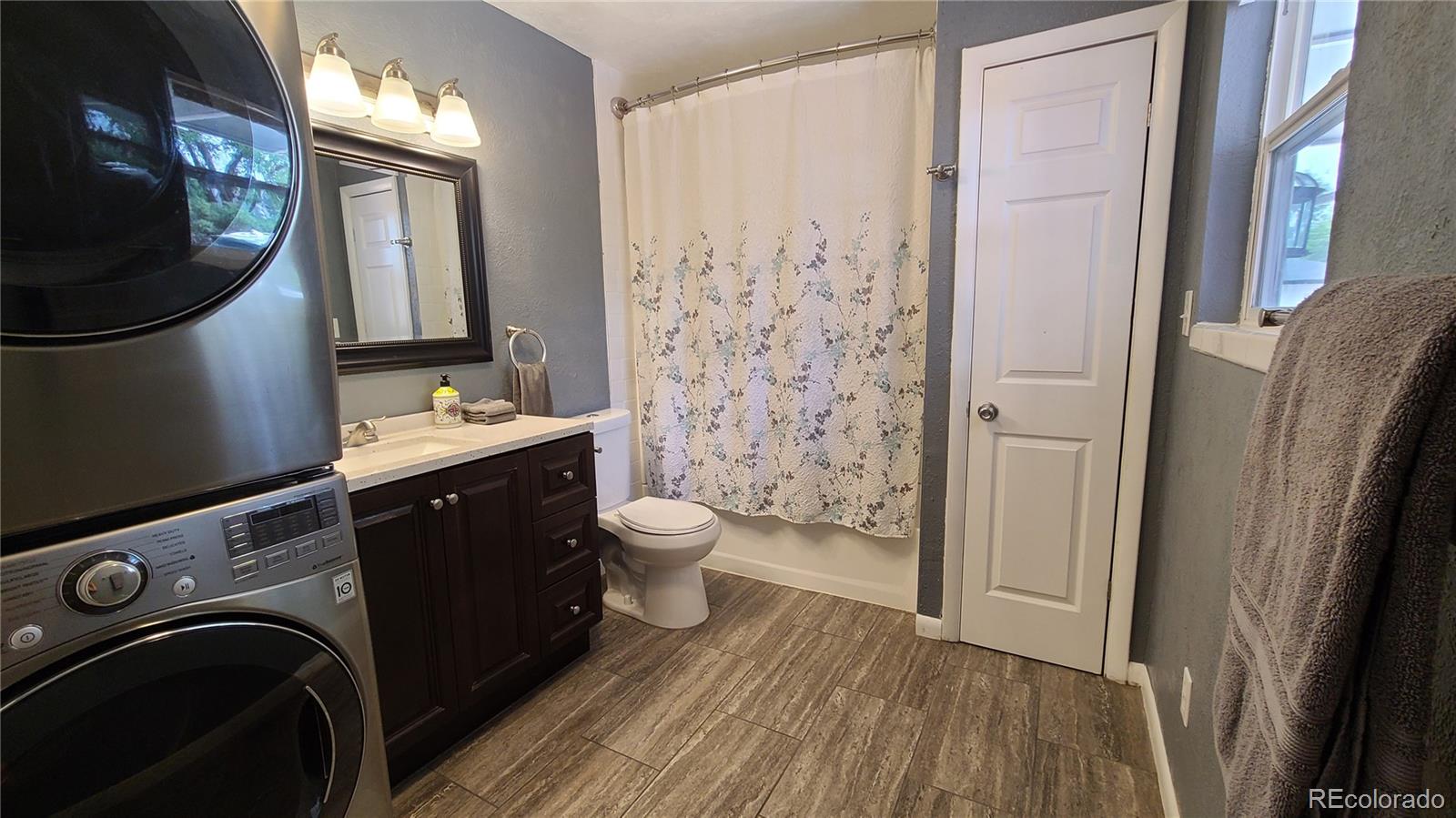 MLS Image #15 for 774 s krameria street,denver, Colorado