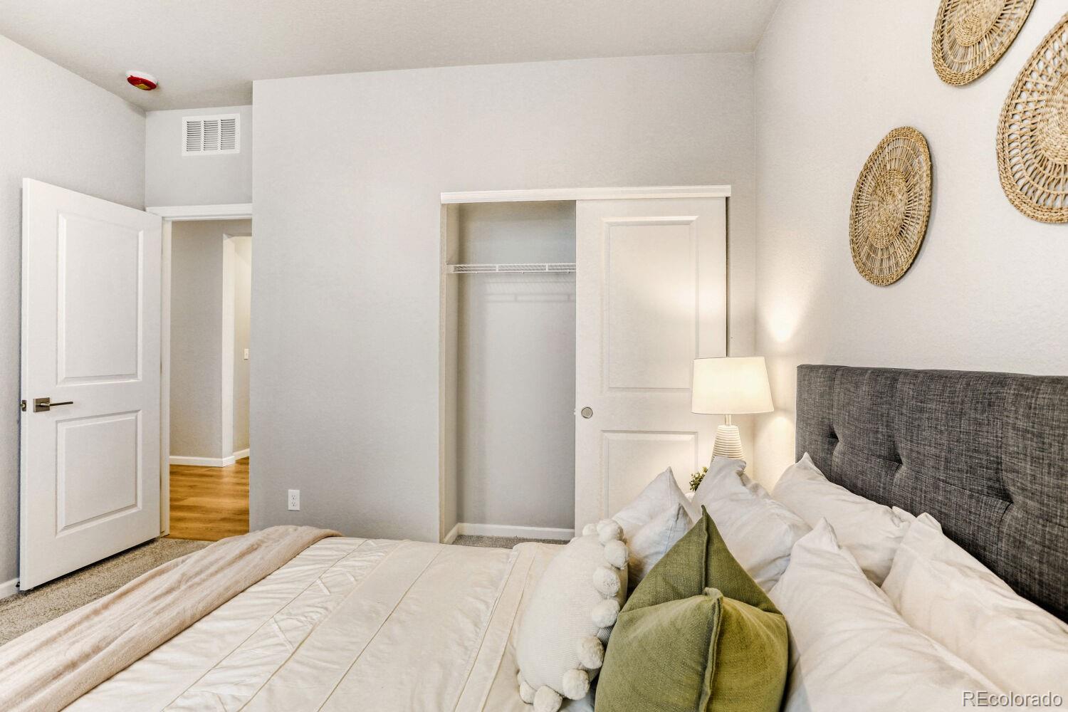 MLS Image #18 for 54960 e 27th avenue,strasburg, Colorado