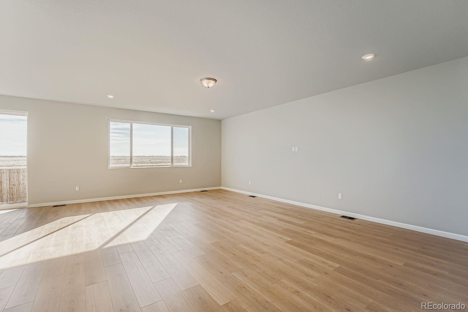 MLS Image #25 for 54960 e 27th avenue,strasburg, Colorado