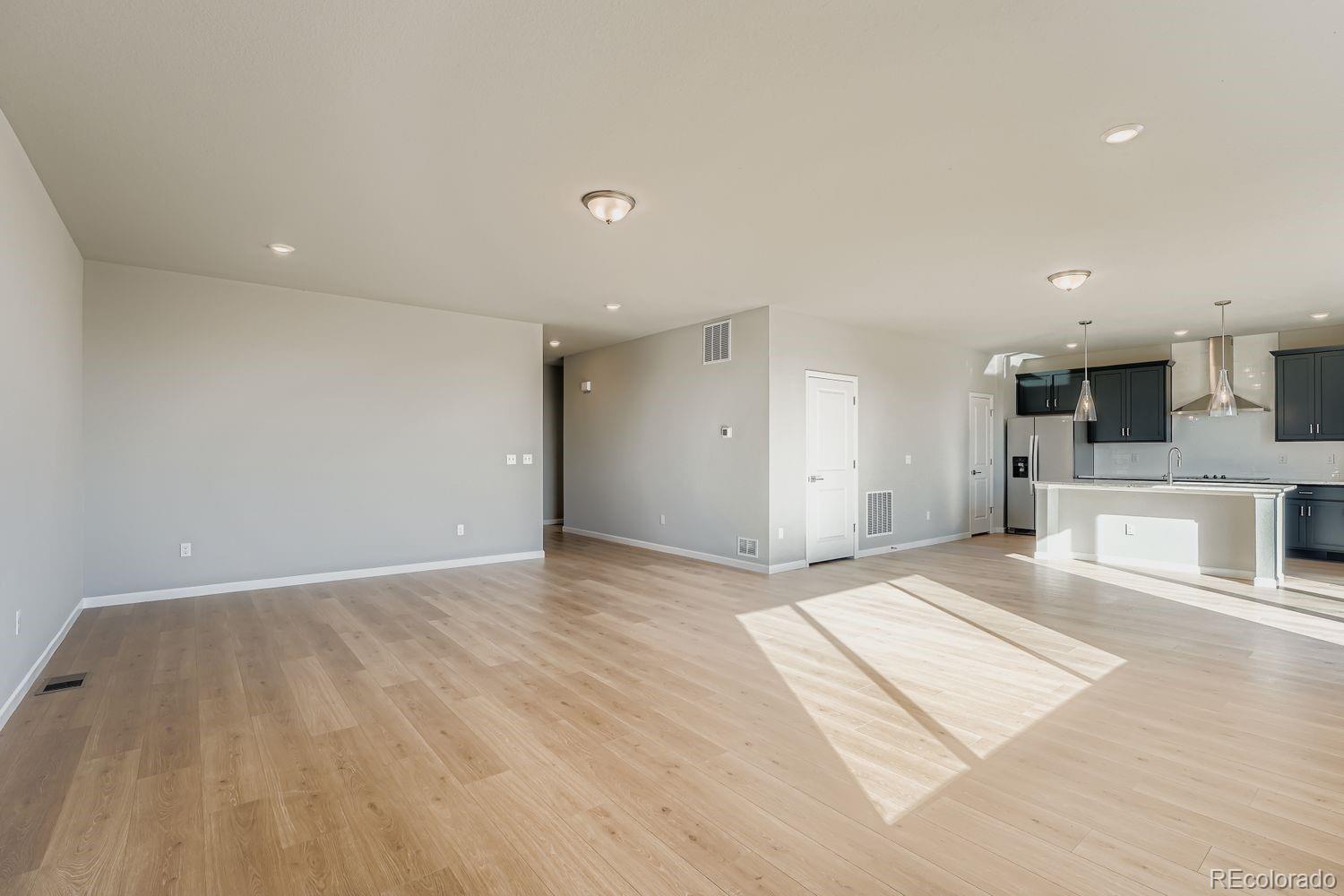 MLS Image #27 for 54960 e 27th avenue,strasburg, Colorado