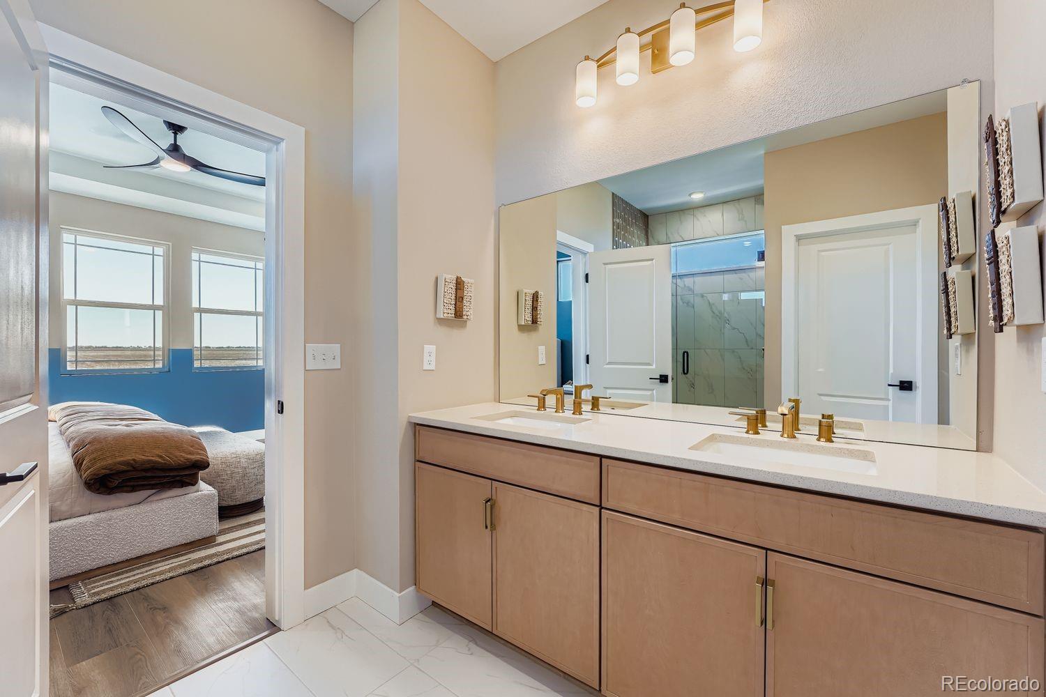 MLS Image #16 for 54988 e 28th avenue,strasburg, Colorado