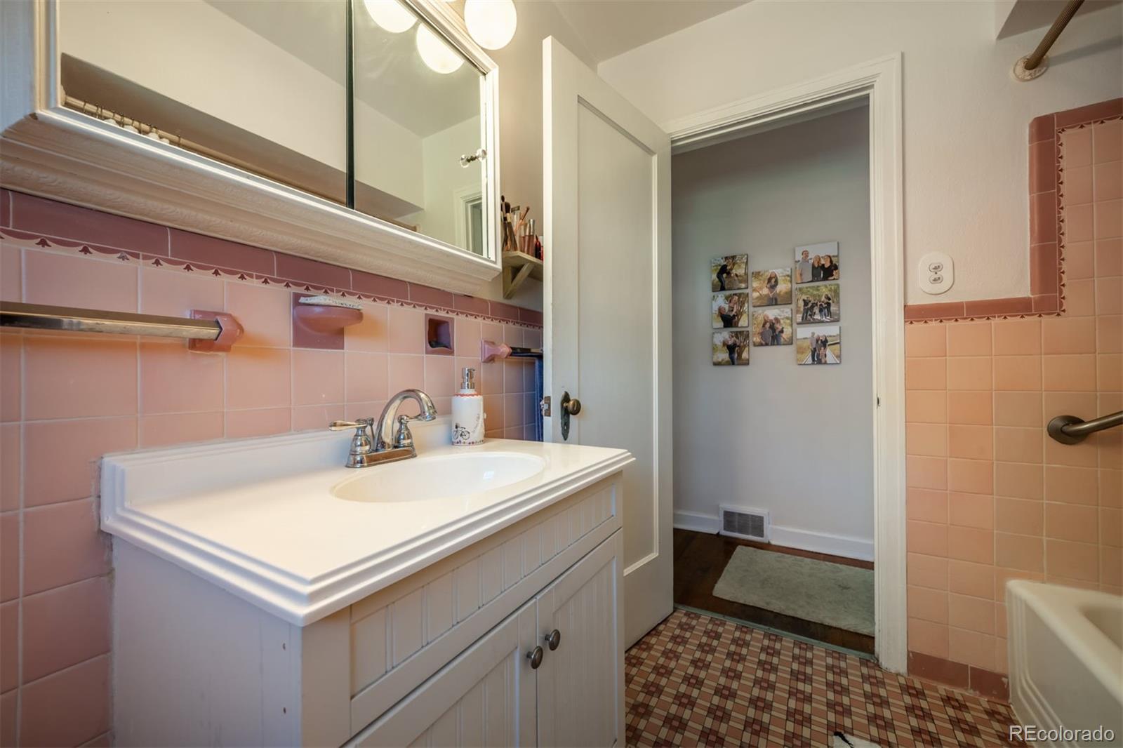 MLS Image #15 for 319  lincoln street,pueblo, Colorado