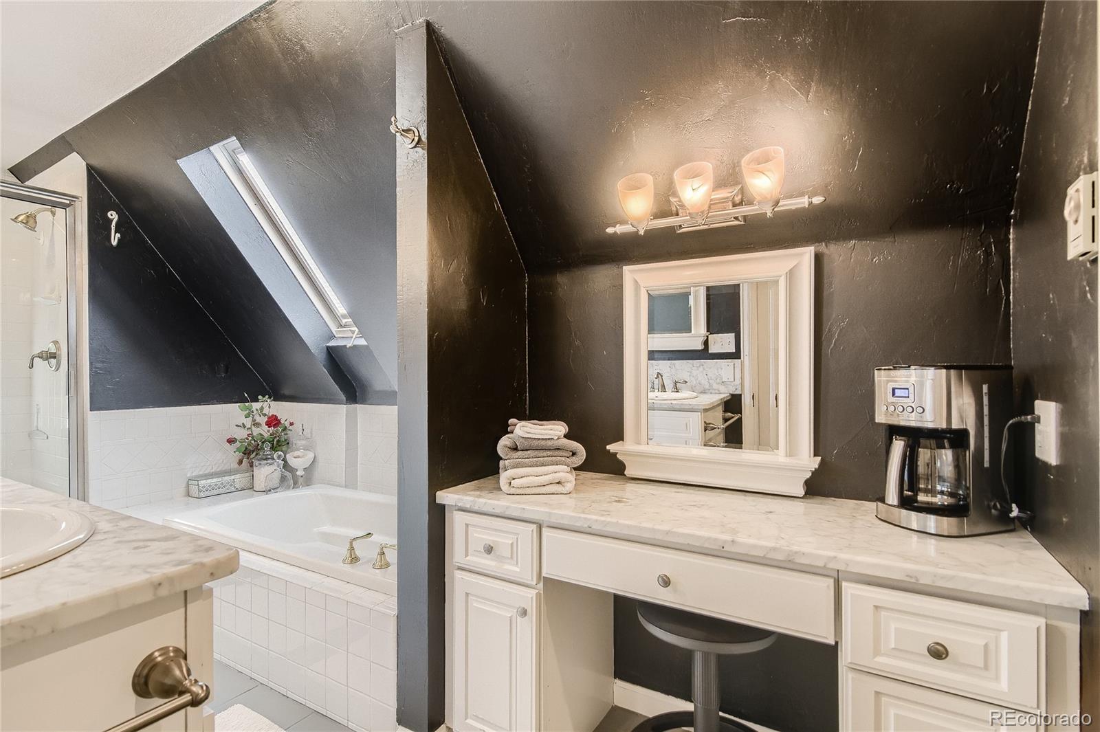 MLS Image #14 for 1400 s vine street,denver, Colorado