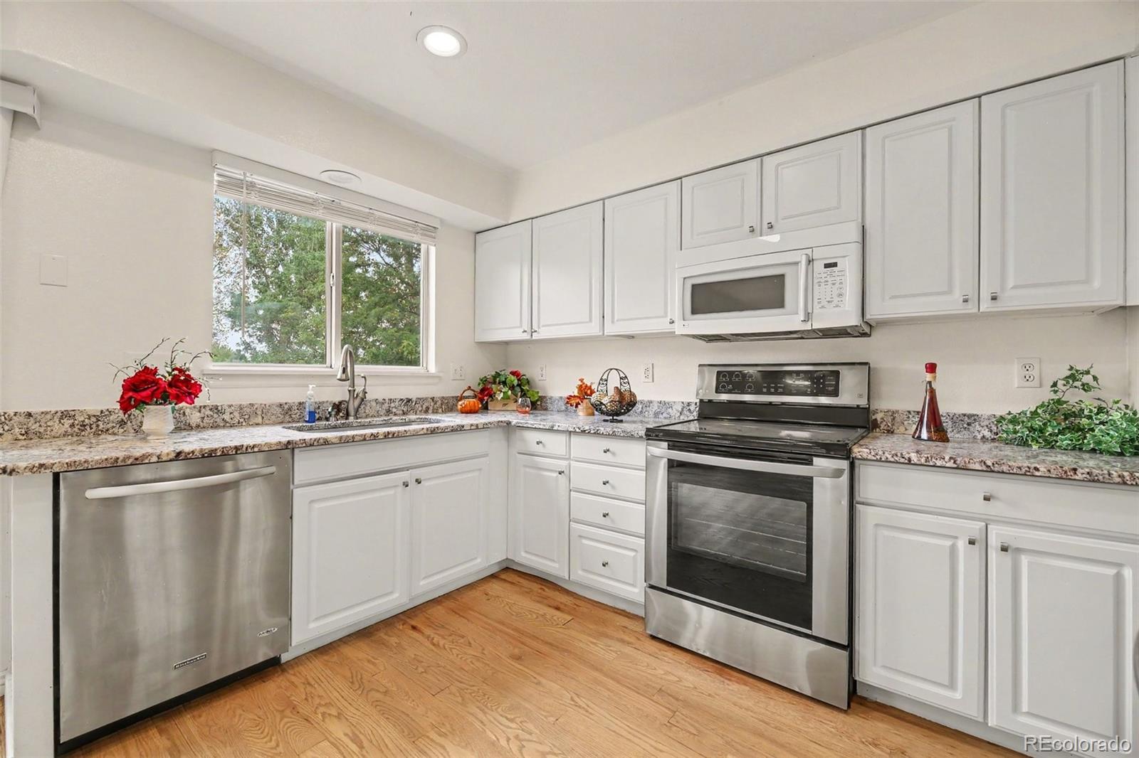 MLS Image #8 for 5001  yates court,broomfield, Colorado