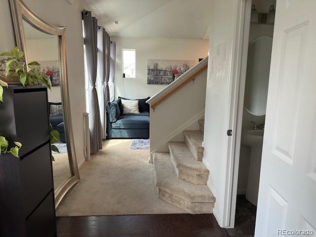 MLS Image #3 for 200 s oak hill street,aurora, Colorado