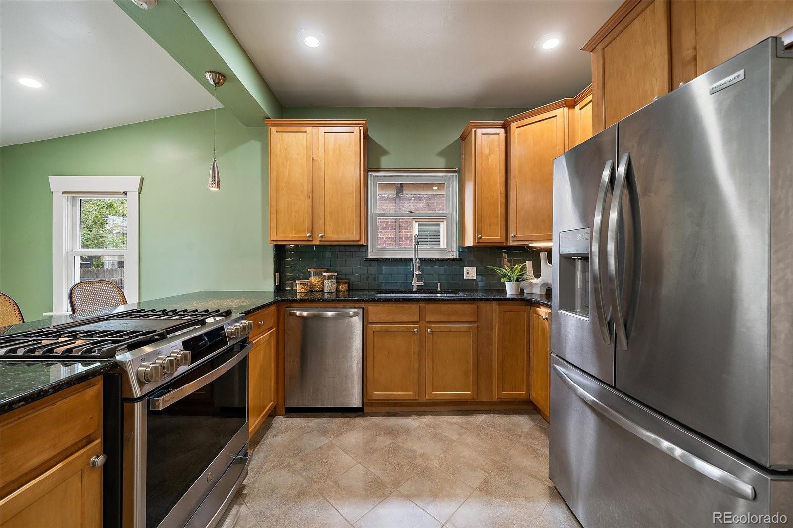MLS Image #10 for 3328 n race street,denver, Colorado
