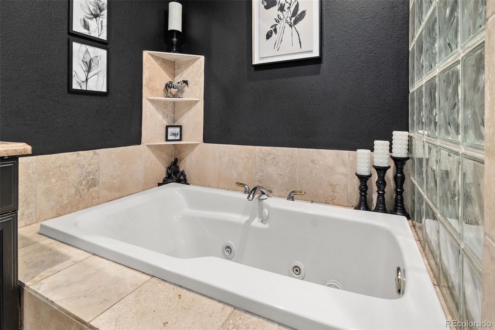 MLS Image #30 for 6691 s abilene way,centennial, Colorado